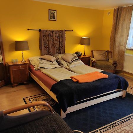 Appartamento Dom Pod Zegarem Przemyśl Esterno foto