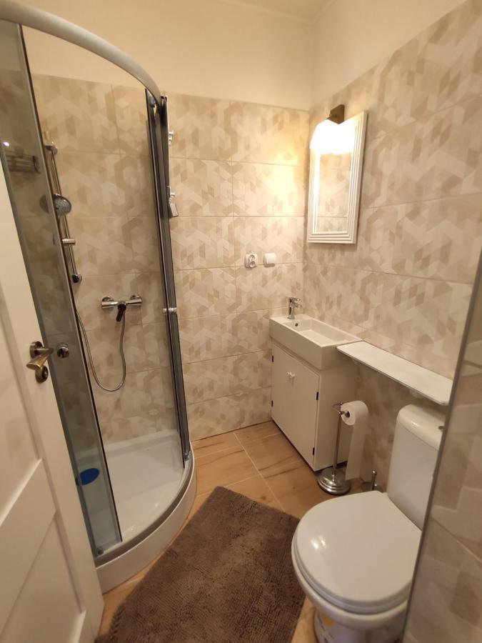Appartamento Dom Pod Zegarem Przemyśl Esterno foto