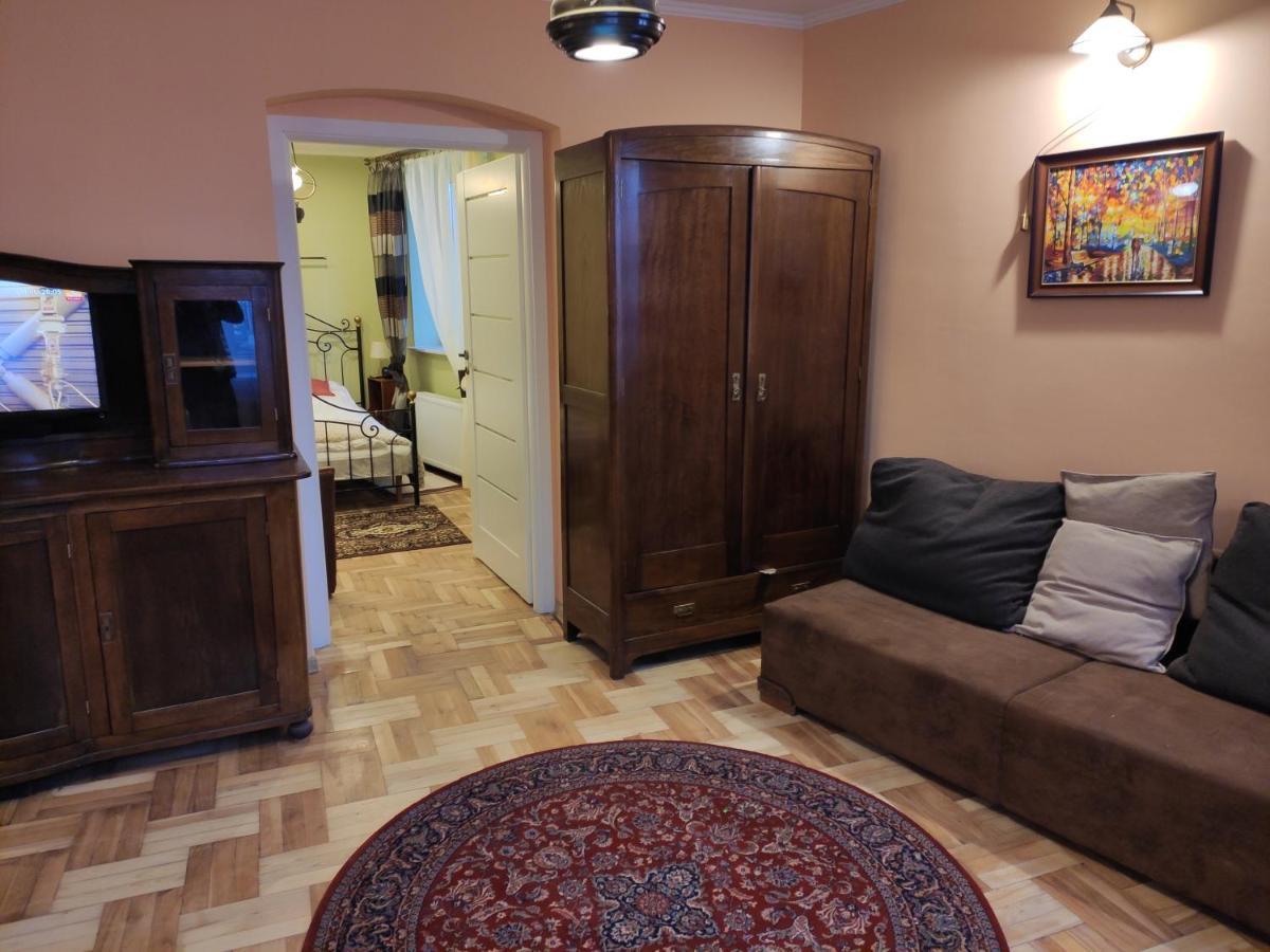 Appartamento Dom Pod Zegarem Przemyśl Esterno foto