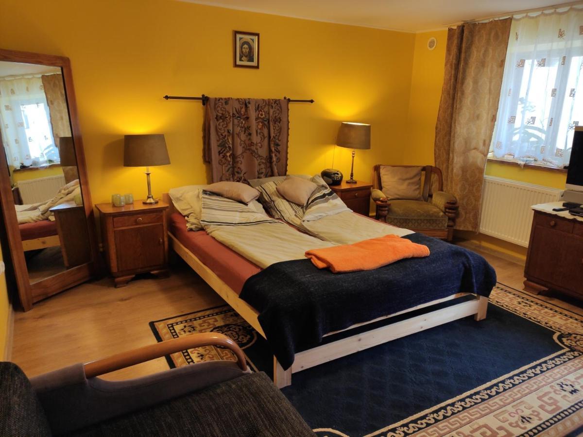 Appartamento Dom Pod Zegarem Przemyśl Esterno foto
